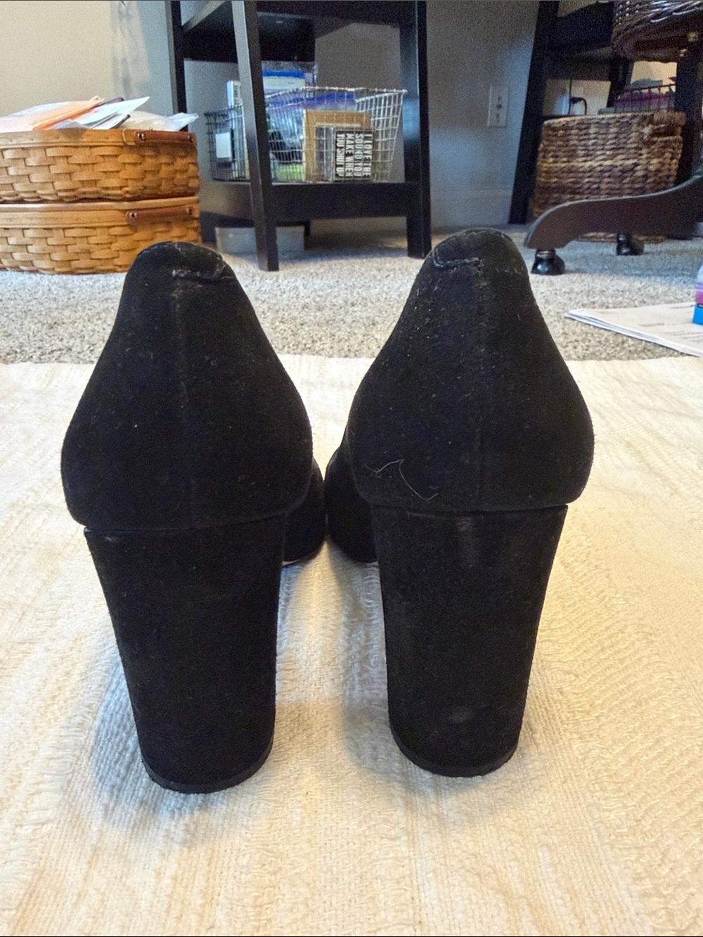 Louise et Cie Black Suede Block Heel Pumps, Size 7, VGUS - Picture 2 of 5